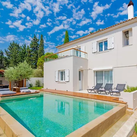 Villa Oresteia Executive Villa, A Flamboyant Retreat, By Thinkvilla Tragaki