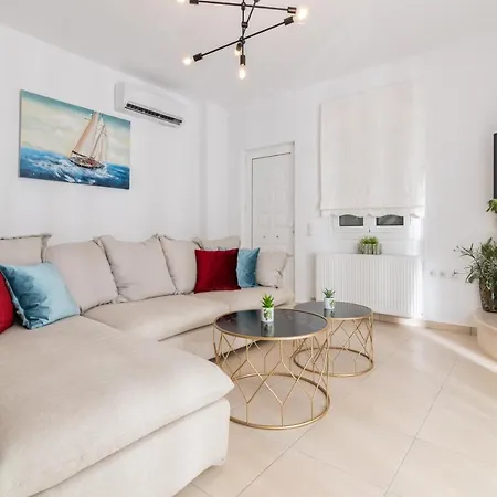 Oresteia Executive Villa, A Flamboyant Retreat, By Thinkvilla טרגקי