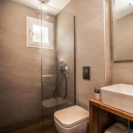 Oresteia Executive Villa, A Flamboyant Retreat, By Thinkvilla Villa Tragaki