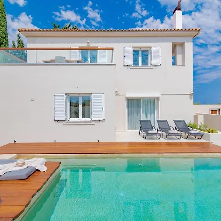 Oresteia Executive Villa, A Flamboyant Retreat, By Thinkvilla Βίλα *