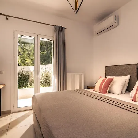 Oresteia Executive Villa, A Flamboyant Retreat, By Thinkvilla Villa Tragaki
